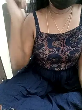 Snapshot of Tamil_Vishalini chatting on 03-23-25, 06:16 Tamil Vishalini online show from 03-23-25, 06:16
