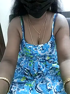Snapshot of Tamil_Vishalini chatting on 02-12-25, 12:37 Tamil Vishalini online show from 02-12-25, 12:37