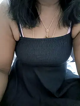 Snapshot of Tamil_Vishalini chatting on 09-27-25, 04:29 Tamil Vishalini online show from 09-27-25, 04:29