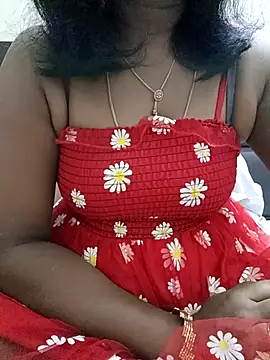 Snapshot of Tamil_Vishalini chatting on 09-21-25, 04:34 Tamil Vishalini online show from 09-21-25, 04:34