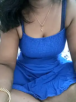 Snapshot of Tamil_Vishalini chatting on 02-27-26, 01:28 Tamil Vishalini online show from 02-27-26, 01:28