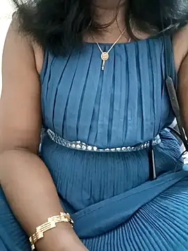 Snapshot of Tamil_Vishalini chatting on 09-19-25, 06:06 Tamil Vishalini online show from 09-19-25, 06:06