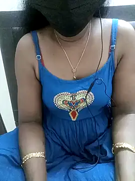 Snapshot of Tamil_Vishalini chatting on 01-22-25, 05:06 Tamil Vishalini online show from 01-22-25, 05:06