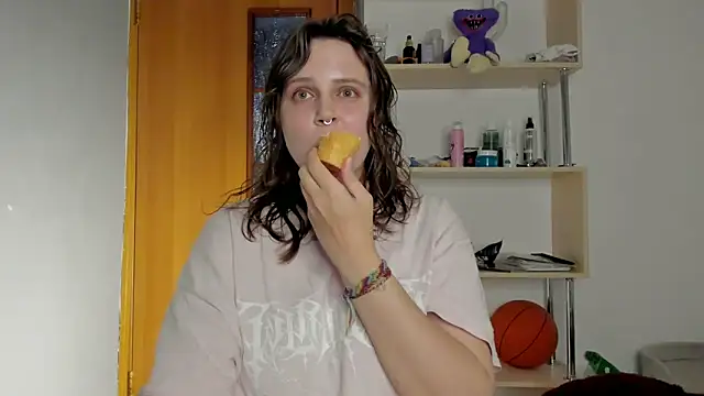 Snapshot of _lisacute chatting on 01-13-25, 05:44 lisacute online show from 01-13-25, 05:44