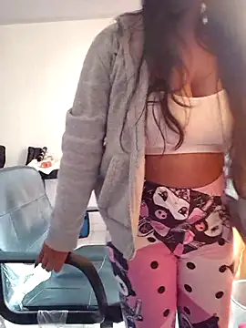Snapshot of PaulaOrtiz_1 chatting on 04-27-26, 01:42 PaulaOrtiz 1 online show from 04-27-26, 01:42