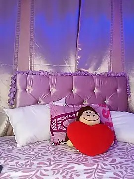 Snapshot of PaulaOrtiz_1 chatting on 02-14-25, 10:59 PaulaOrtiz 1 online show from 02-14-25, 10:59