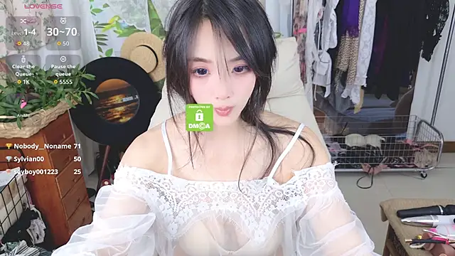 Snapshot of xiaotiantian-76 chatting on 05-20-26, 02:25 xiaotiantian-76 online show from 05-20-26, 02:25