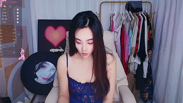 xiaotiantian-76 online show from 11-18-25, 05:11