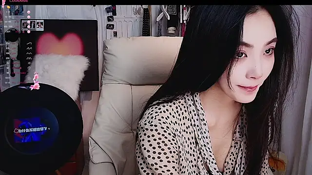 xiaotiantian-76 online show from 12-01-25, 01:50