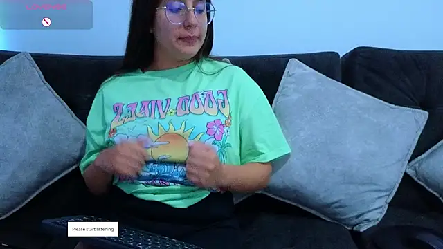 Snapshot of Gretta_Hot chatting on 02-17-25, 09:00 Gretta Hot online show from 02-17-25, 09:00