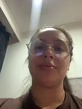 Snapshot of Gretta_Hot chatting on 02-04-25, 10:45 Gretta Hot online show from 02-04-25, 10:45