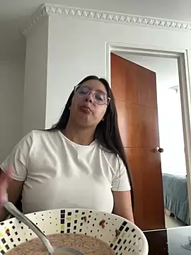 Snapshot of Gretta_Hot chatting on 02-17-25, 02:17 Gretta Hot online show from 02-17-25, 02:17