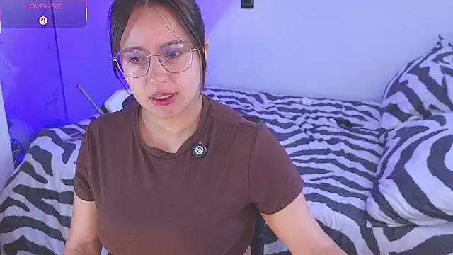 Snapshot of Gretta_Hot chatting on 02-11-26, 02:39 Gretta Hot online show from 02-11-26, 02:39