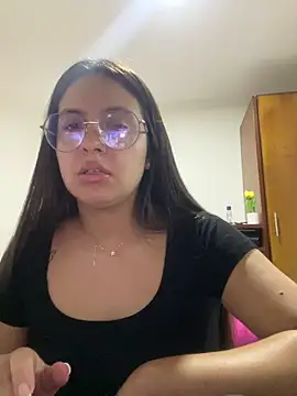 Snapshot of Gretta_Hot chatting on 02-11-25, 11:12 Gretta Hot online show from 02-11-25, 11:12