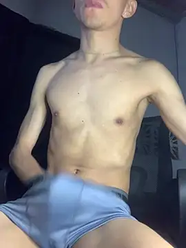 gabrielzinnnn085 online show from 03-05-26, 03:47