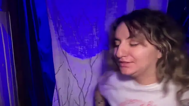 mamifresita online show from 12-04-25, 02:21