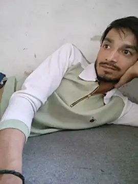 Snapshot of Tarun_0026 chatting on 06-07-26, 09:58 Tarun 0026 online show from 06-07-26, 09:58