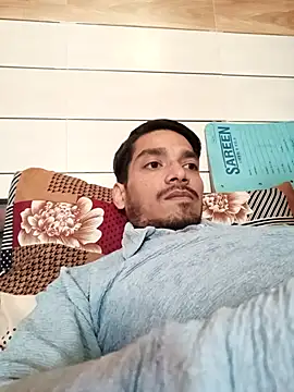Snapshot of Tarun_0026 chatting on 05-04-26, 05:44 Tarun 0026 online show from 05-04-26, 05:44