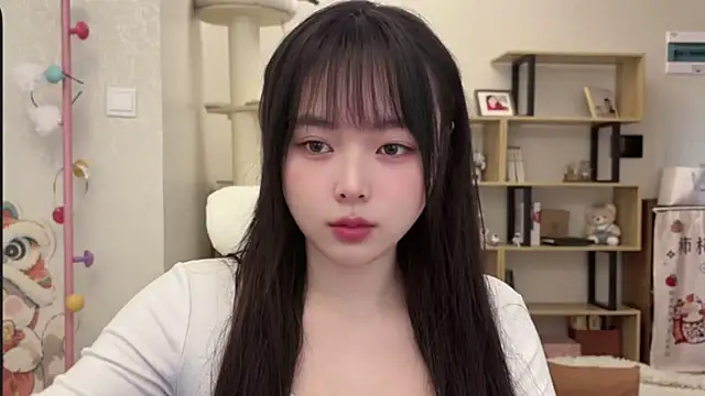 Chenjing0 online show from 12-20-25, 04:15