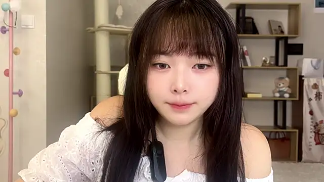 Chenjing0 online show from 10-15-25, 02:54