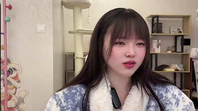 Chenjing0 online show from 11-26-25, 04:45