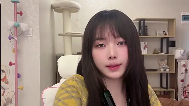 Chenjing0 online show from 12-02-25, 04:03