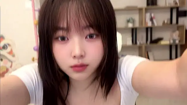 Chenjing0 online show from 10-28-25, 03:29