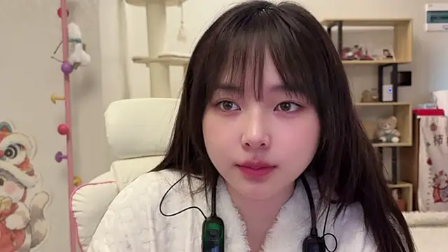 Chenjing0 online show from 02-13-26, 04:45