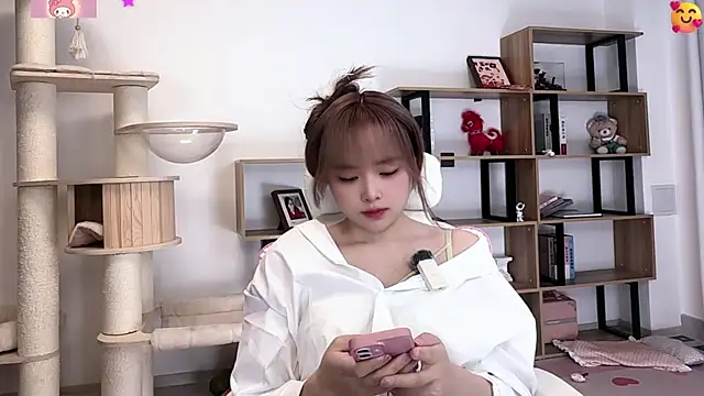 Chenjing0 online show from 07-01-26, 12:38