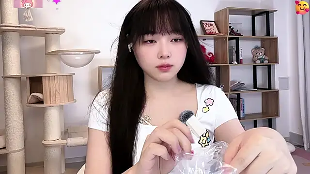 Chenjing0 online show from 07-05-26, 12:34
