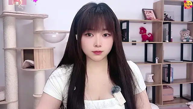 Chenjing0 online show from 06-16-26, 12:38