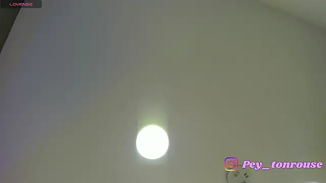 Snapshot of peytonrosse chatting on 09-25-25, 07:20 peytonrosse online show from 09-25-25, 07:20