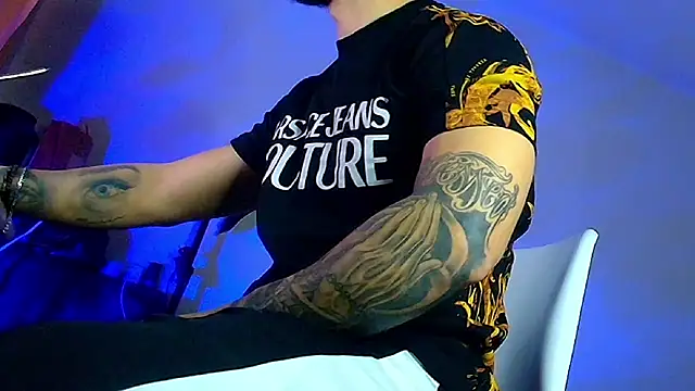 XanderCage99 online show from 12-20-25, 09:45