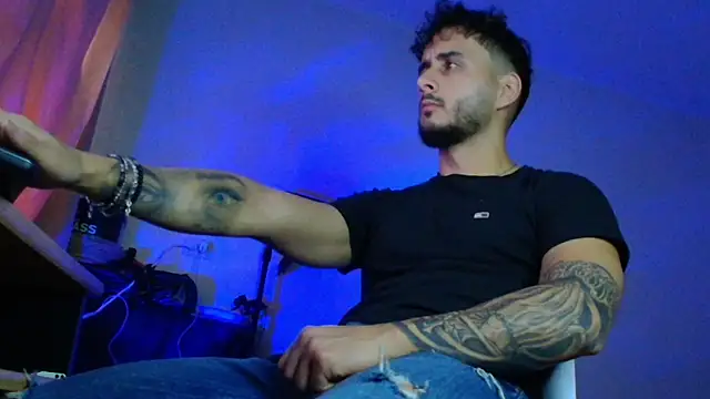 XanderCage99 online show from 11-06-25, 07:56