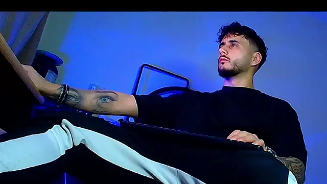 XanderCage99 online show from 02-11-26, 02:33