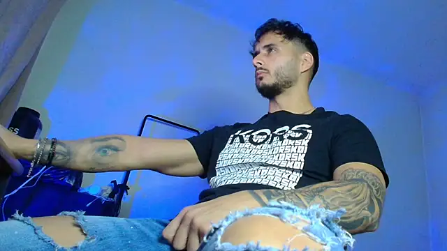 XanderCage99 online show from 11-25-25, 08:42