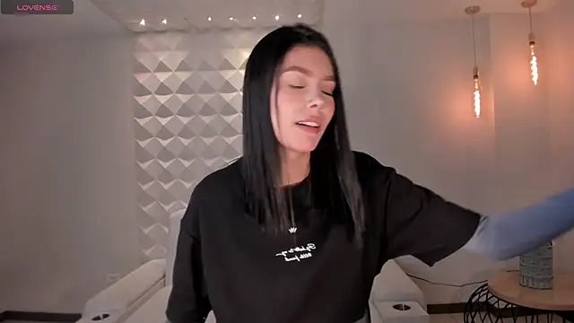 Snapshot of NiaSalvatore chatting on 02-01-26, 05:22 NiaSalvatore online show from 02-01-26, 05:22