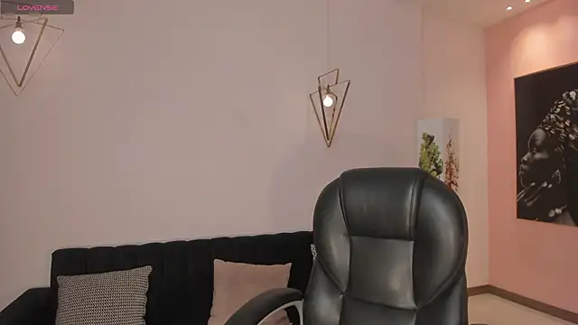 Snapshot of NiaSalvatore chatting on 02-03-26, 02:53 NiaSalvatore online show from 02-03-26, 02:53