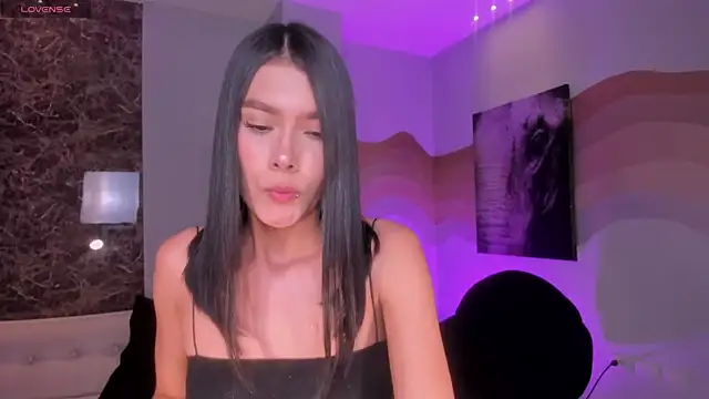 Snapshot of NiaSalvatore chatting on 02-12-26, 03:39 NiaSalvatore online show from 02-12-26, 03:39