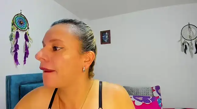 sofi saliva2511 online show from 02-11-25, 05:18