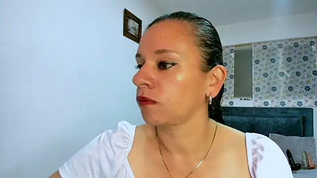 sofi saliva2511 online show from 09-14-25, 05:24