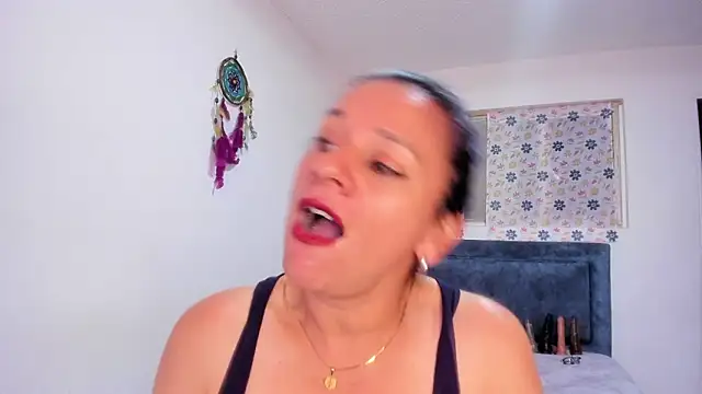 sofi saliva2511 online show from 03-19-26, 06:52