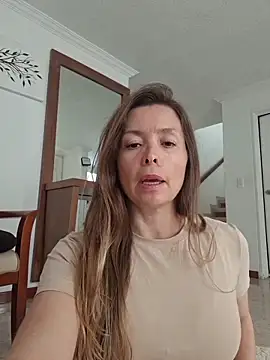 karina warthon online show from 06-15-26, 05:34