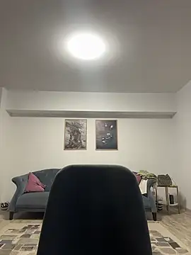 Snapshot of miaceleste chatting on 12-19-25, 05:59 miaceleste online show from 12-19-25, 05:59