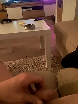 Snapshot of Hessebub chatting on 02-27-25, 12:57 Hessebub online show from 02-27-25, 12:57