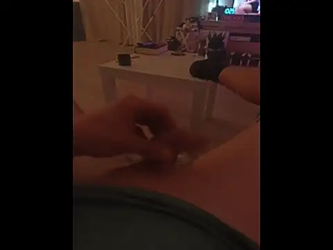 Snapshot of Hessebub chatting on 11-01-25, 09:30 Hessebub online show from 11-01-25, 09:30