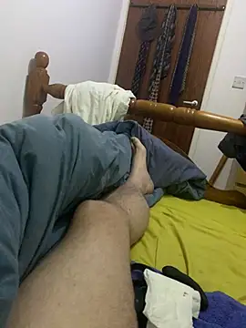 Snapshot of Hotrod20248 chatting on 02-15-25, 03:20 Hotrod20248 online show from 02-15-25, 03:20