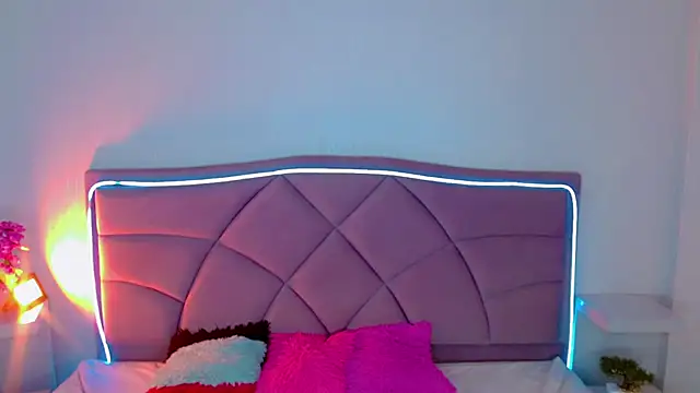 Carolaine01 online show from 10-05-25, 08:10