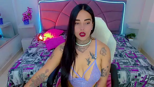 Carolaine01 online show from 09-24-25, 08:04