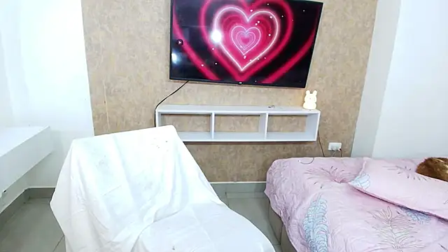 Snapshot of sexy_melany_xxx chatting on 09-12-25, 05:18 sexy melany xxx online show from 09-12-25, 05:18
